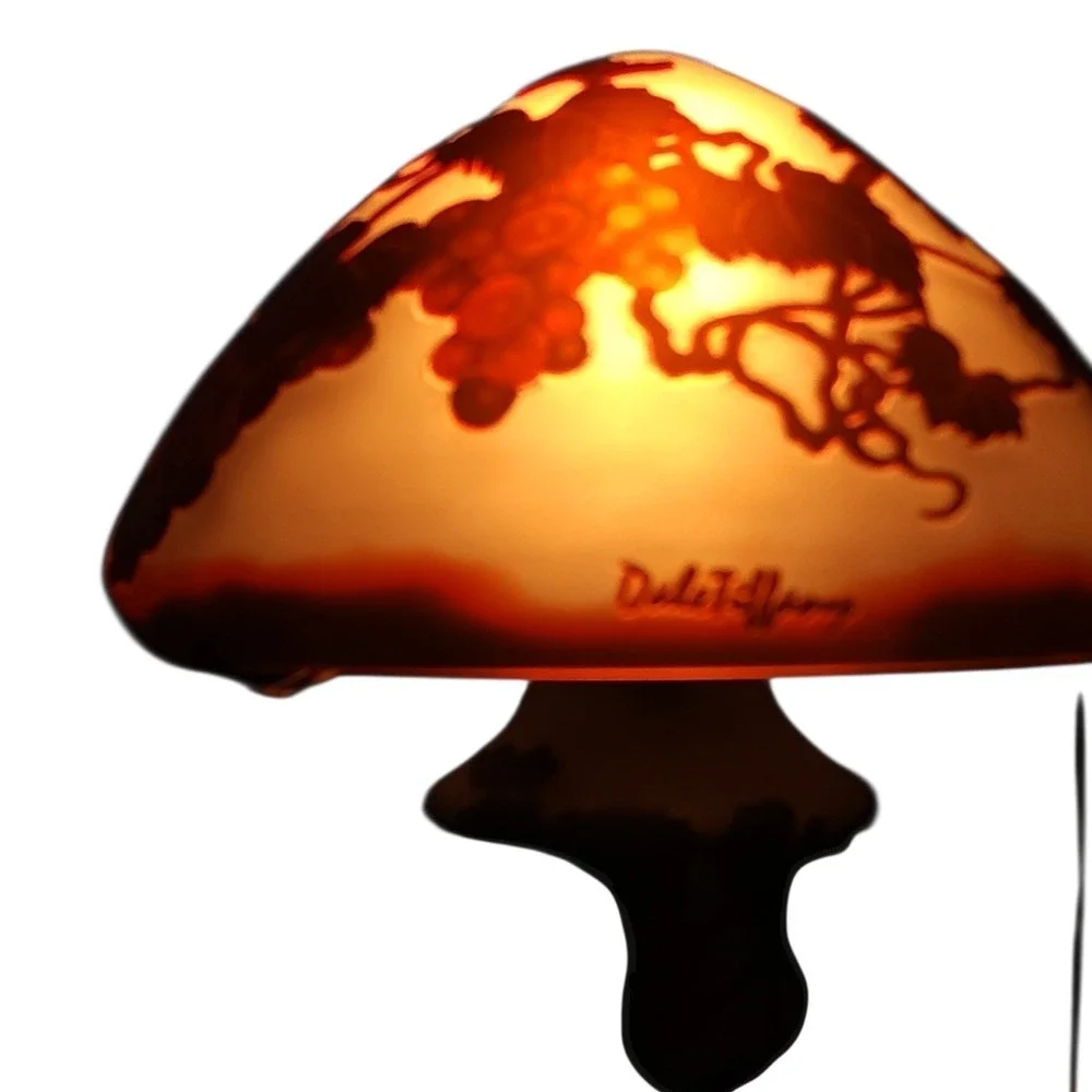 VTG Dale Tiffany Mushroom Lamp Stained Glass Grapevine Art Nouveau Accent Light